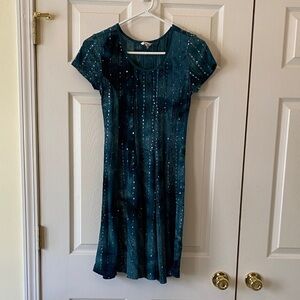 Teal Short-Sleeve Midi Dress with Subtle Sparkle